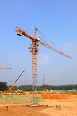 İnşaat alanlarında kule vinci