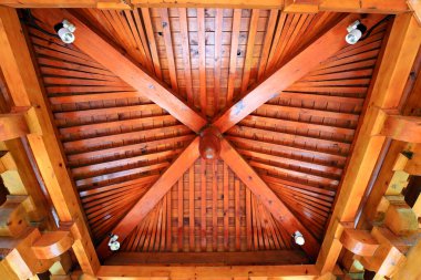 Ahşap Arbo 'nun üst yapısı