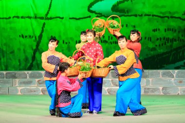 LUANNAN COUNTY - 10 Eylül: Kadim kostüm PingJu 