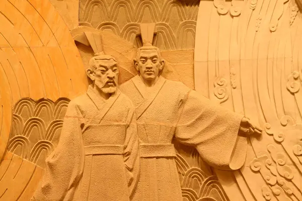 BEIJING - 24 Mayıs: Pekin 'deki Çin milenyum anıtı, 24 Mayıs 2014, Pekin, Chin