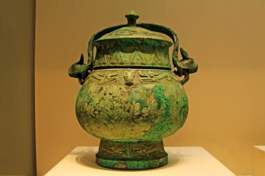 Çin - Geç ŞANG DYNASTY (C. 14th-11. CENTURIES BC): Bronz Sen (şarap kabı), Geç Shang Hanedanı (MÖ 14.14-11. yüzyıl), Çin Ulusal Müzesi, Pekin, Çin. 