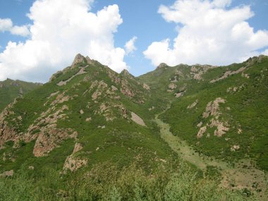 Guyuan ilçesindeki dağ manzarası