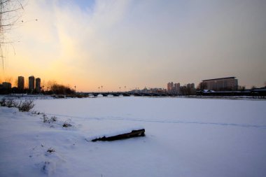Kuzey Çin şehir mimarisi, kışın, fotoğrafa yakın çekim
