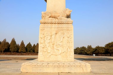 Çin antik taş oymaları