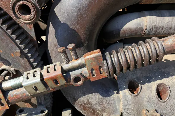 Paslı mekanik bileşenler, yakın çekim