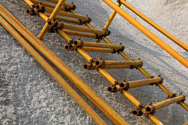 Çelik boru desteği, fotoğrafa yakın çekim