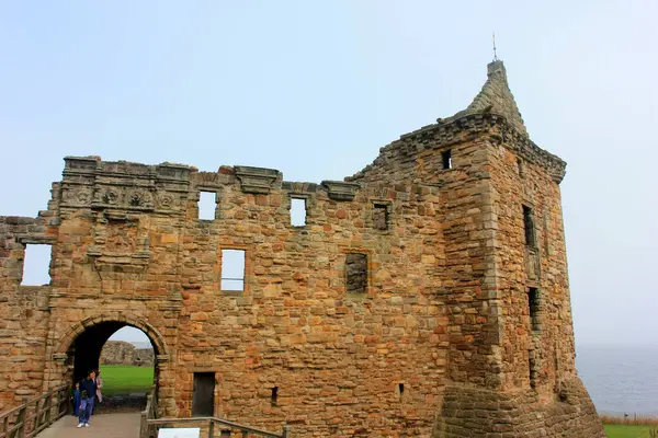 Aziz Andrews - 15 Eylül 2016: Şatonun kalıntıları, Aziz Andrews, İngiltere