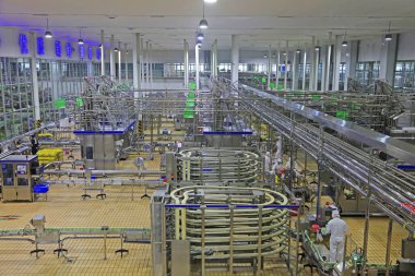 Luannan County - 21 Ekim 2016: Mengniu Süt Ürünleri (Luannan), Luannan County, Hebei Eyaleti, Chin