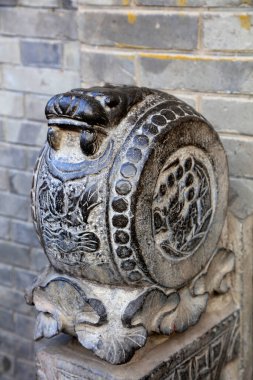 Taşı taşıyan antik Çin davulu