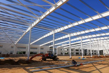 Bir faktör içinde çelik kiriş kiriş