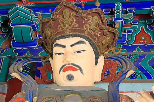 23 Mayıs 2014 'te Pekin, Çene' de Pekin Parkı 'nda Budist İlahi Kral heykelleri sergilendi.