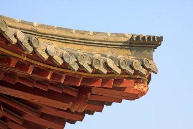 Geleneksel Çin binası çatısı, fotoğrafa yakın çekim