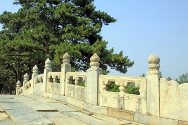 beyaz mermer taş köprü 