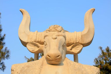 Çin antik tapınak hayvan heykeli