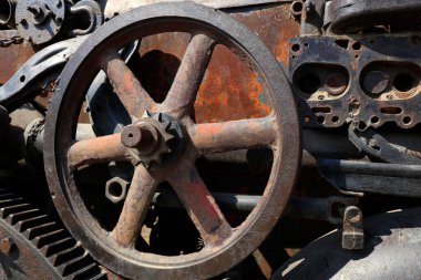Paslı mekanik bileşenler, yakın çekim