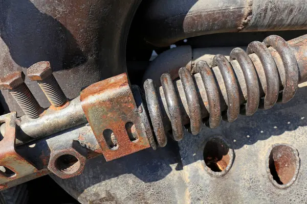 Paslı mekanik bileşenler, yakın çekim