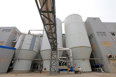 Kağıt fabrikasındaki makine ekipmanları