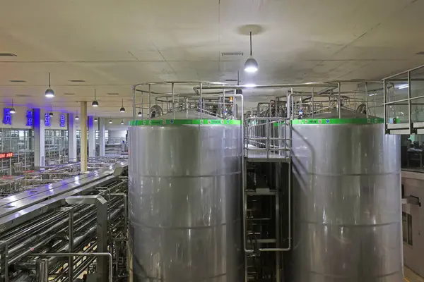 Luannan County - 21 Ekim 2016: Mengniu Süt Ürünleri (Luannan), Luannan County, Hebei Eyaleti, Chin