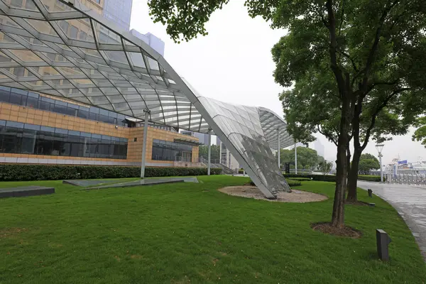 Parks, Şangay, Çin 'de deforme Metal Çerçeve Yapıları