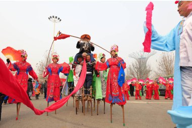 Fengnan County - 26 Şubat 2018: Yangge Dans Performansı, Fengnan County, Hebei Eyaleti, Çin