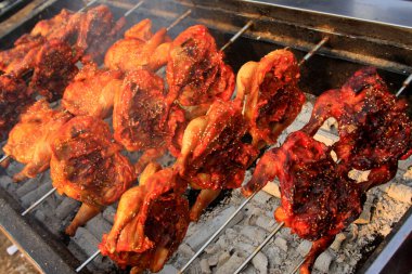 Geleneksel Çin yemeği, ızgara tavuk pirzolası