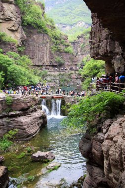 Yuntai Dağı manzaralı doğal manzara, Jiaozuo şehri, Henan bölgesi, Çin.