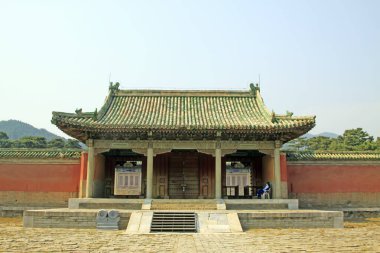 Antik Çin sarayı kapısı