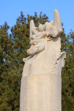 Çin antik tapınak hayvan heykeli