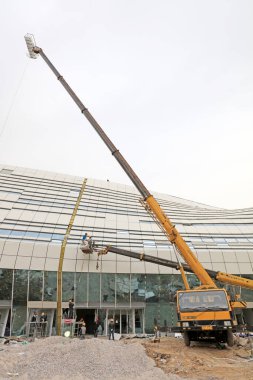 Tangshan Tangshan - 6 Mart 2016 'da Tangshan Uluslararası Konferansı ve Sergi Merkezi şantiyesi, Tangshan, Çin