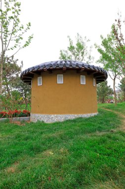 Fujian 'daki Zhangzhou toprak binasının minyatür manzarası.