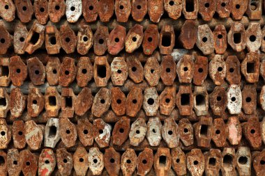 Oksitlenme paslı metal parçaları