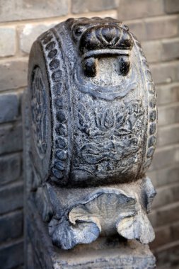 Taşı taşıyan antik Çin davulu