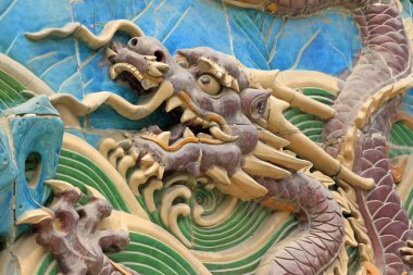 23 Mayıs 2014 'te Pekin, Çin' deki Beihai Parkı 'nda 9 Ejder Duvarı (Jiulongbi) kuruldu.