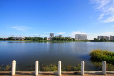 LUANNAN COUNTY - 3 Eylül 2014 'te Kuzey Nehri Parkı' ndaki şehir manzarası, Luannan County, Hebei Eyaleti, Çin