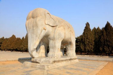 Çin antik fil heykelleri