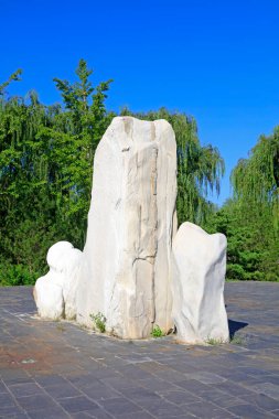 Parktaki kaya manzarası