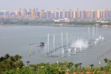 Waterfront Park 'ın doğal manzarası, Chin.