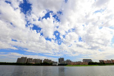 Waterfront City 'nin yaz manzarası, Tangshan City, Çin