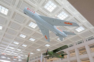 Pekin - 28 Haziran 2019: Savaşçılar havada asılı, Çin Halk Devrimci Askeri Müzesi, Pekin, Çin