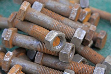 Oksitlenme paslanma sürgüsü, fotoğrafa yakın çekim.