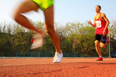 Uzun mesafe koşucusu, dinamik görüntü, fotoğrafın yakın çekimi