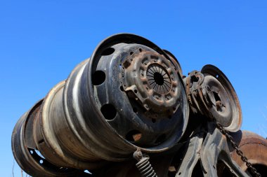 Paslı mekanik bileşenler, yakın çekim