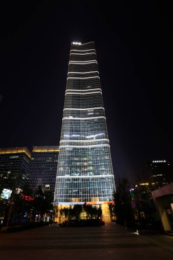 Pekin - 8 Mayıs: Dünya Ticaret Merkezi 3 aşamalı gece manzarası, 8 Mayıs 2016, Pekin, Çin