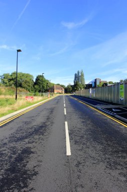 Birmingham Üniversitesi kampüsündeki yol manzarası, İngiltere