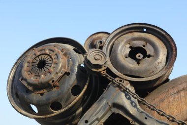 Eski püskü araba tekerleği çerçeve