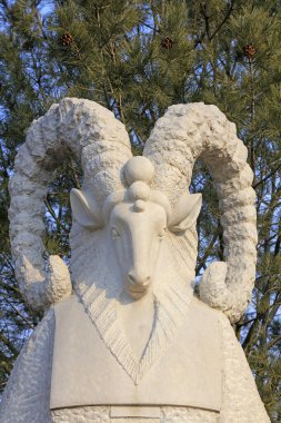 Çin antik tapınak hayvan heykeli