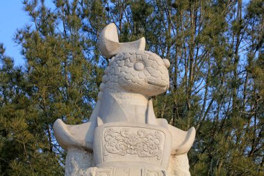 Çin antik tapınak hayvan heykeli