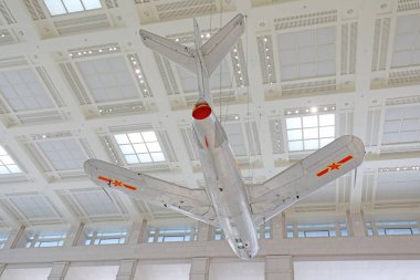 Pekin - 28 Haziran 2019: Savaşçılar havada asılı, Çin Halk Devrimci Askeri Müzesi, Pekin, Çin