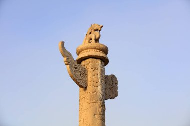 Tiananmen Meydanı, Pekin, Çin 'de süsleme sütunları