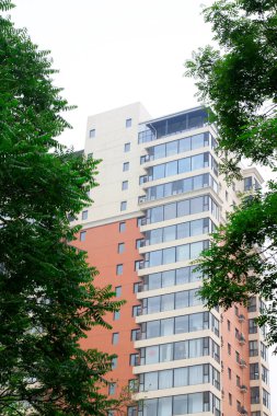 Mimarlık ve yeşillendirme, fotoğrafın kapatılması. 